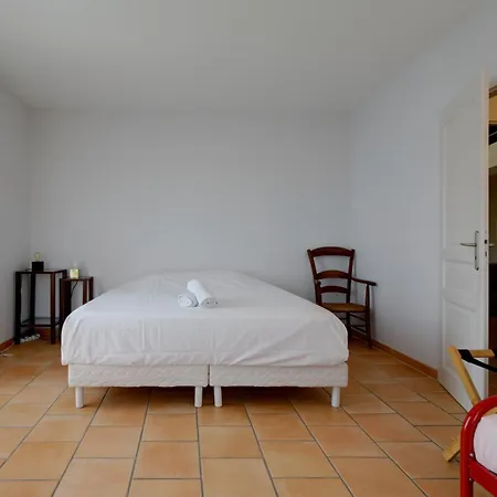 114- Harmonia, 4chambres, Piscine, Clim דירה נים